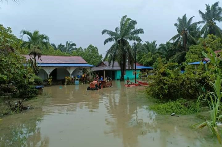 Banjir Pahang: Jumlah Mangsa Meningkat 352 Orang Di Rompin – Utusan Timur